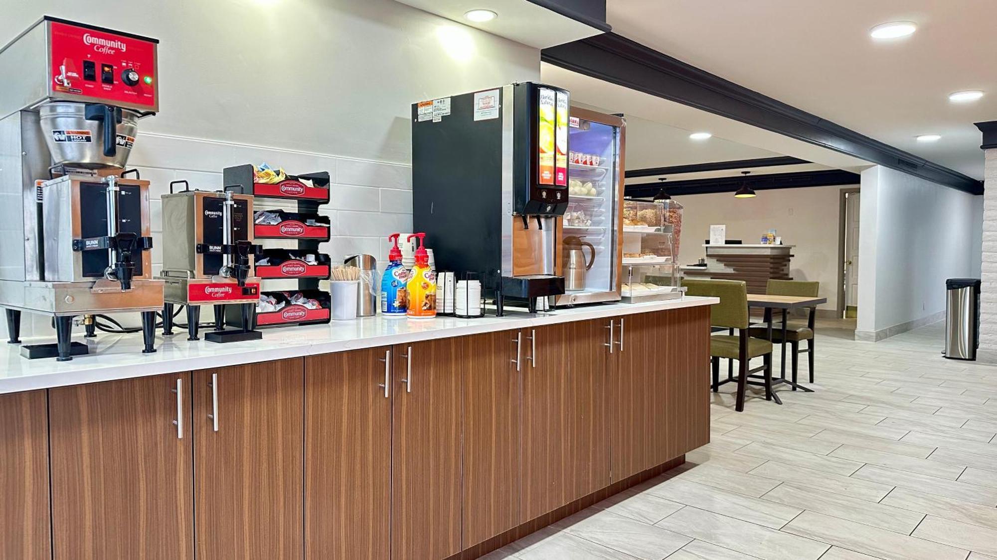 La Quinta Inn By Wyndham Huntsville Research Park Exterior foto