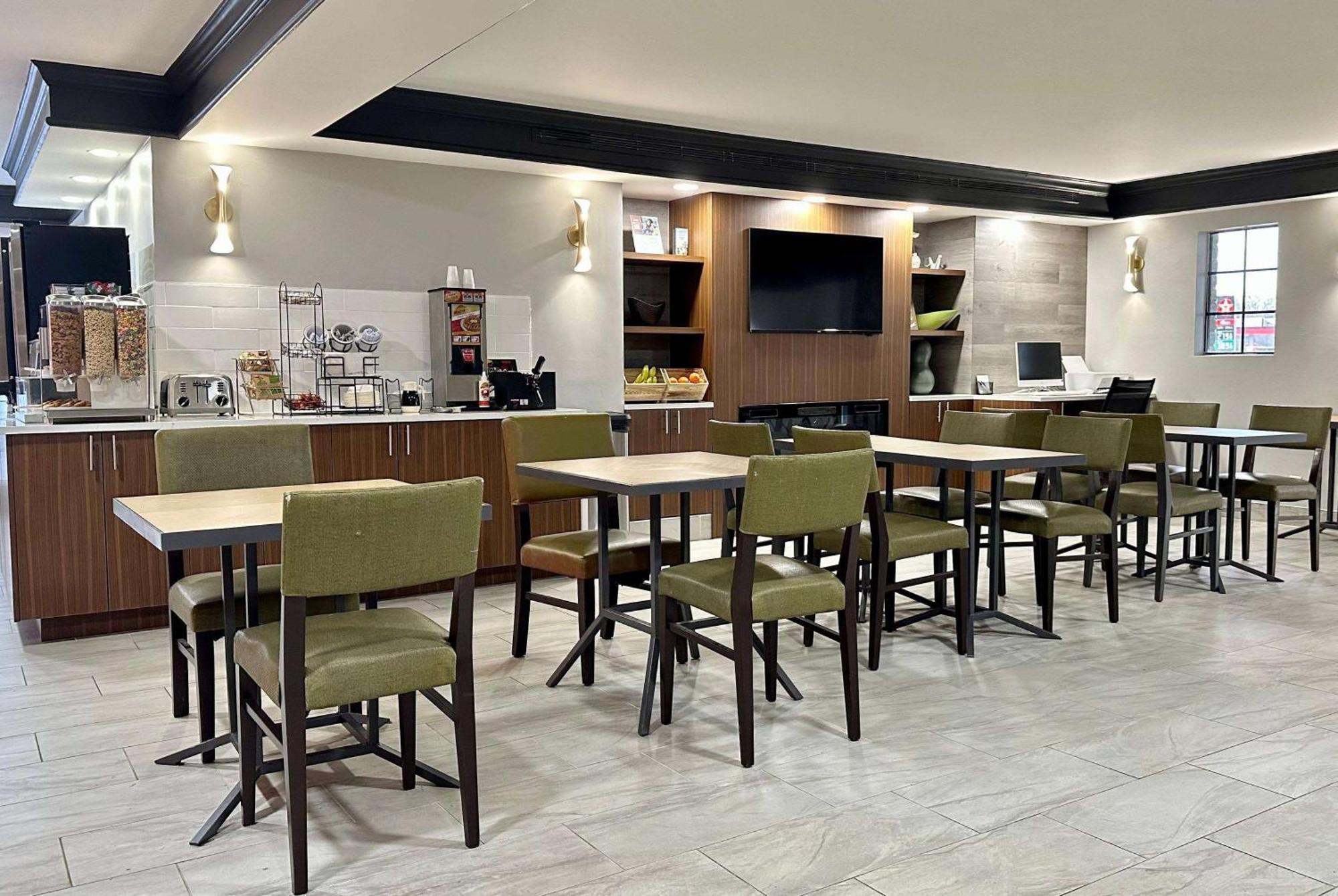 La Quinta Inn By Wyndham Huntsville Research Park Exterior foto